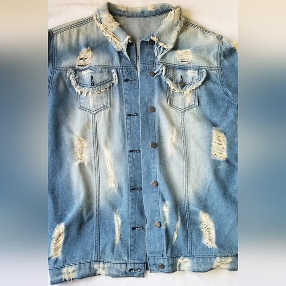 Distressed oversized denim jacket - Picture 2 of 4